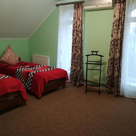 Oselya Guest House Яготин Екстер'єр фото